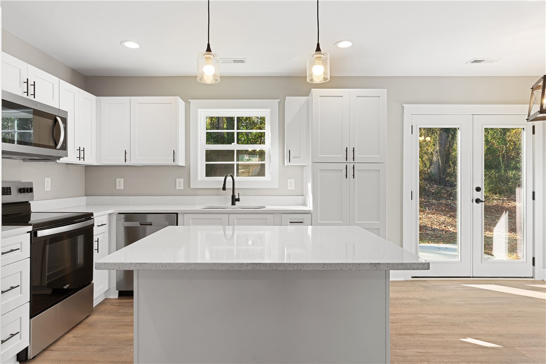 340 Code Circle Seneca, SC 29678 - Photo 12 of 46