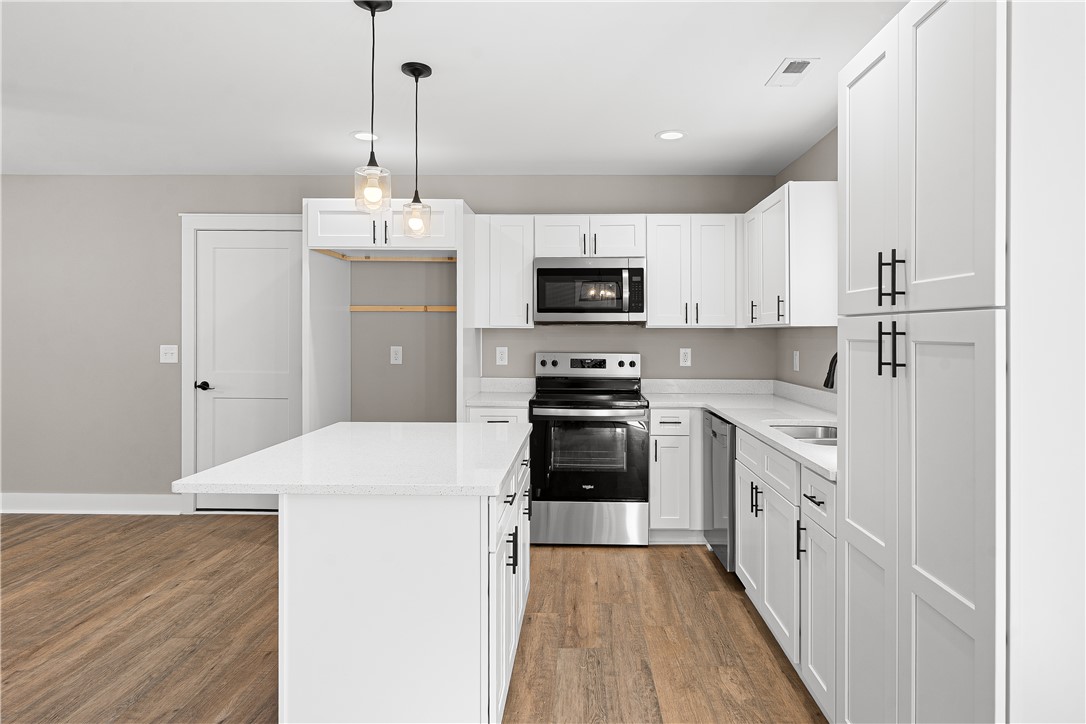 340 Code Circle Seneca, SC 29678 - Photo 15 of 46