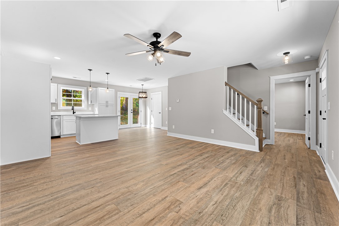 340 Code Circle Seneca, SC 29678 - Photo 8 of 46