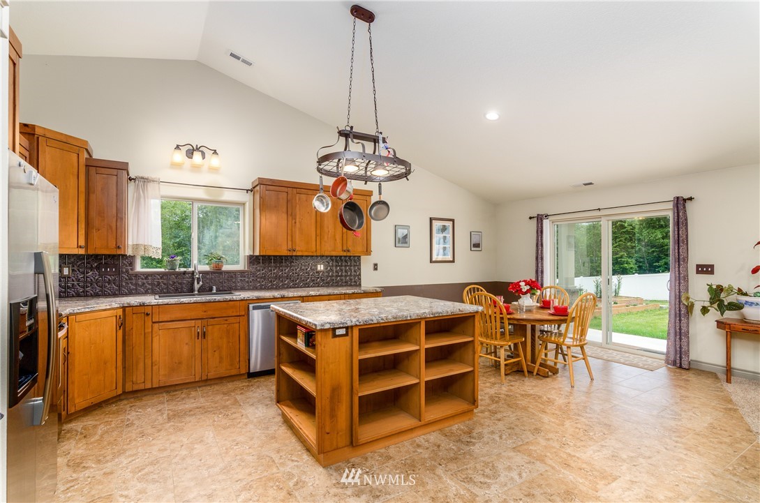 211 Stella Road Longview, WA 98632 - Photo 5 of 25