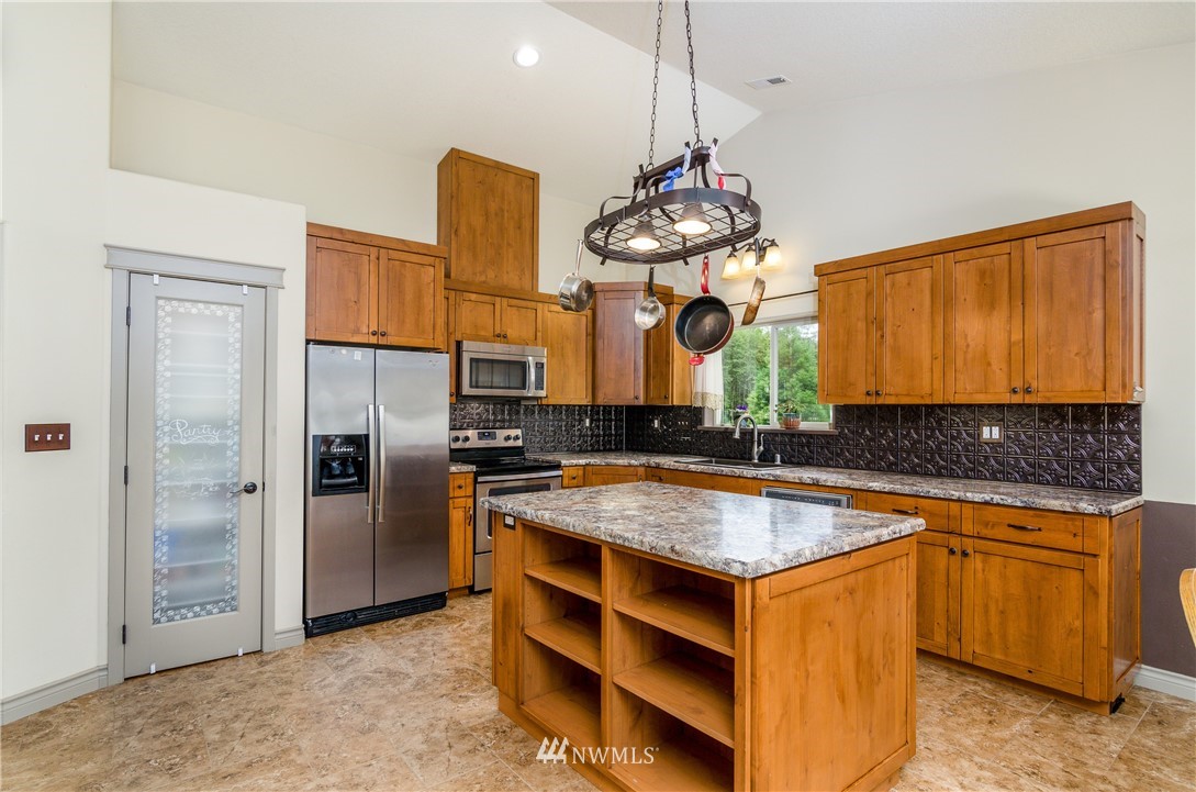 211 Stella Road Longview, WA 98632 - Photo 6 of 25