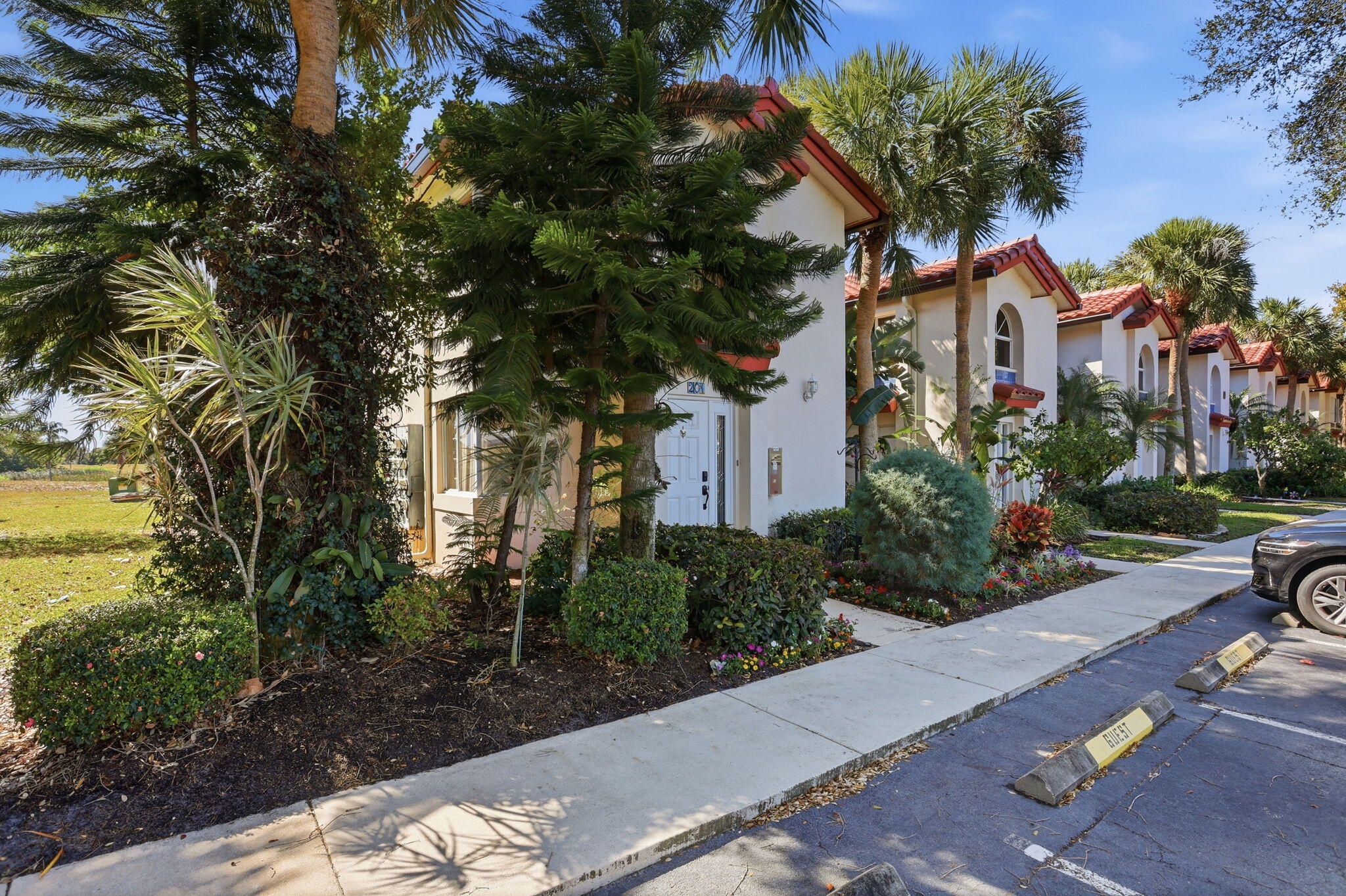 440 Northwest 67th Street, Unit 201 Boca Raton, FL 33487 - Photo 7 of 40 San De Vance Golf and Tennis