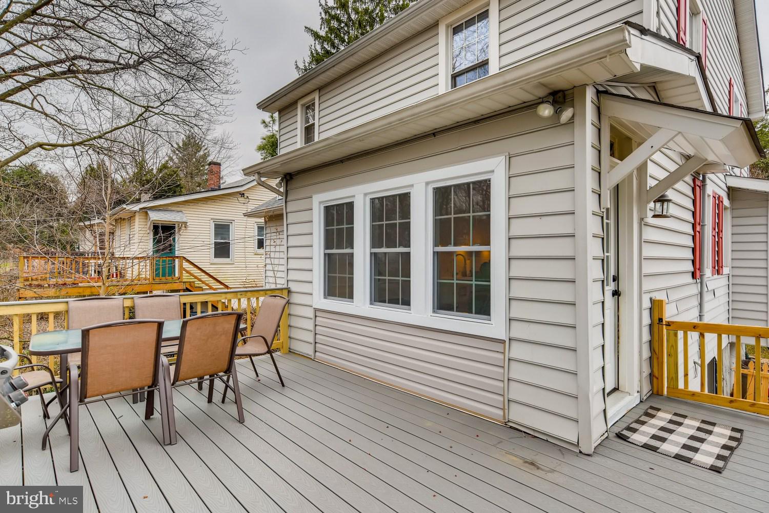 1111 Overbrook Road Baltimore, MD 21239 - Photo 31 of 32 Deck