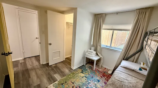 $1,550 | 1802 East University Avenue, Unit A, Georgetown, TX 78626