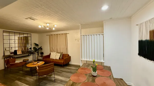 $1,550 | 1802 East University Avenue, Unit A, Georgetown, TX 78626