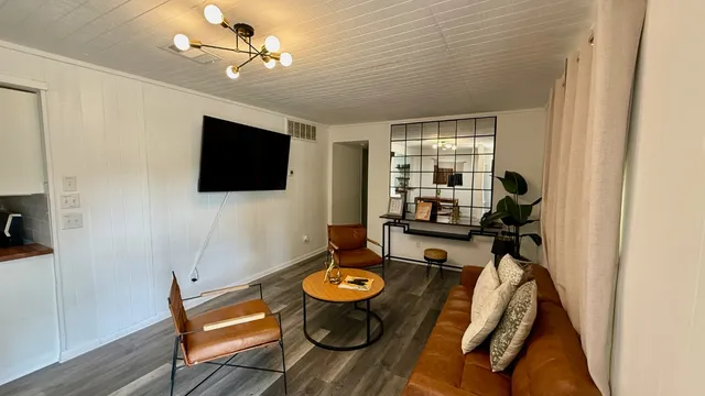 $1,550 | 1802 East University Avenue, Unit A, Georgetown, TX 78626