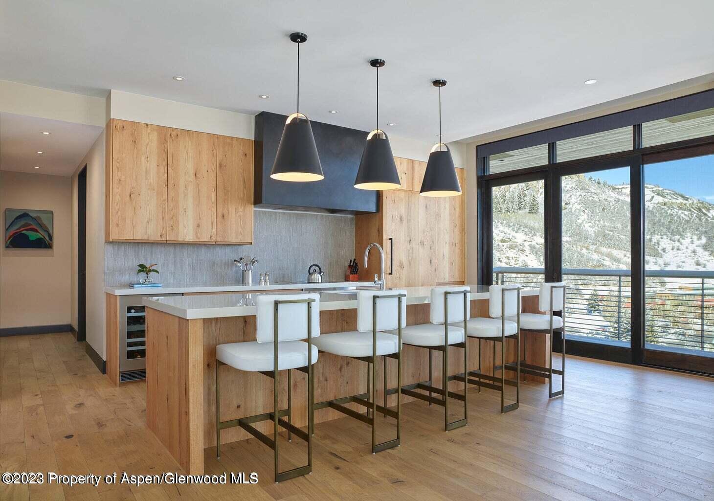 77 Wood Road, Unit 50709 Snowmass Village, CO 81615 - Photo 4 of 41 Dining