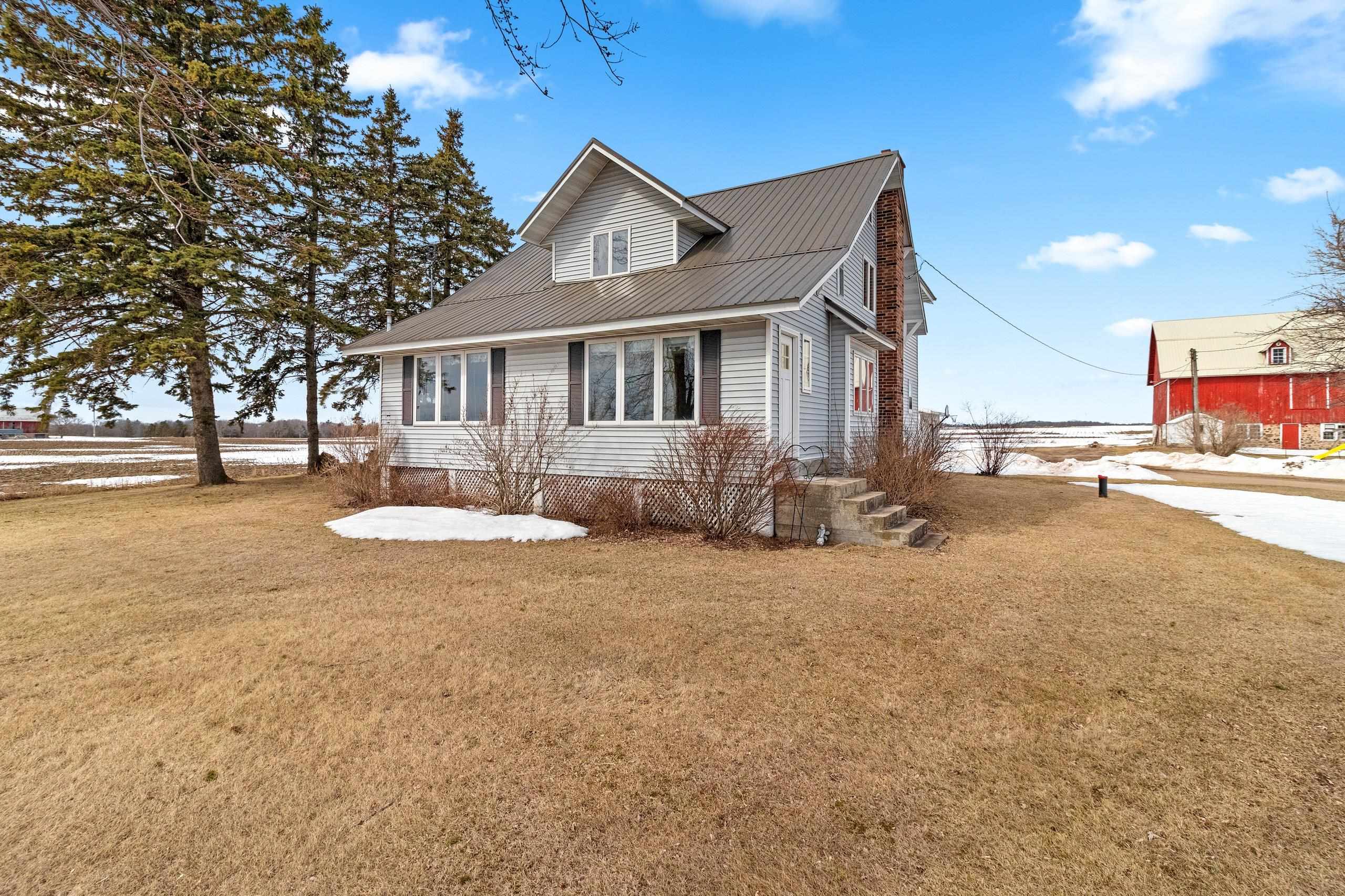W1654 Holy Hill Road Cecil, WI 54111 - Photo 3 of 64
