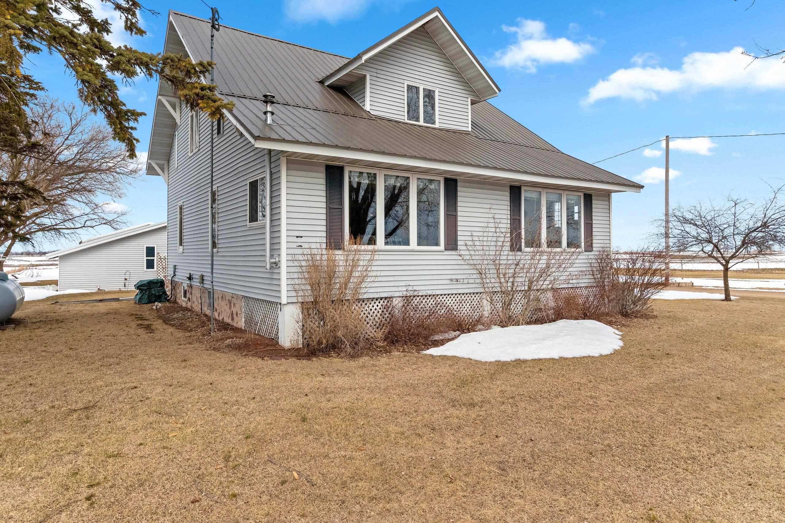 W1654 Holy Hill Road Cecil, WI 54111 - Photo 4 of 64