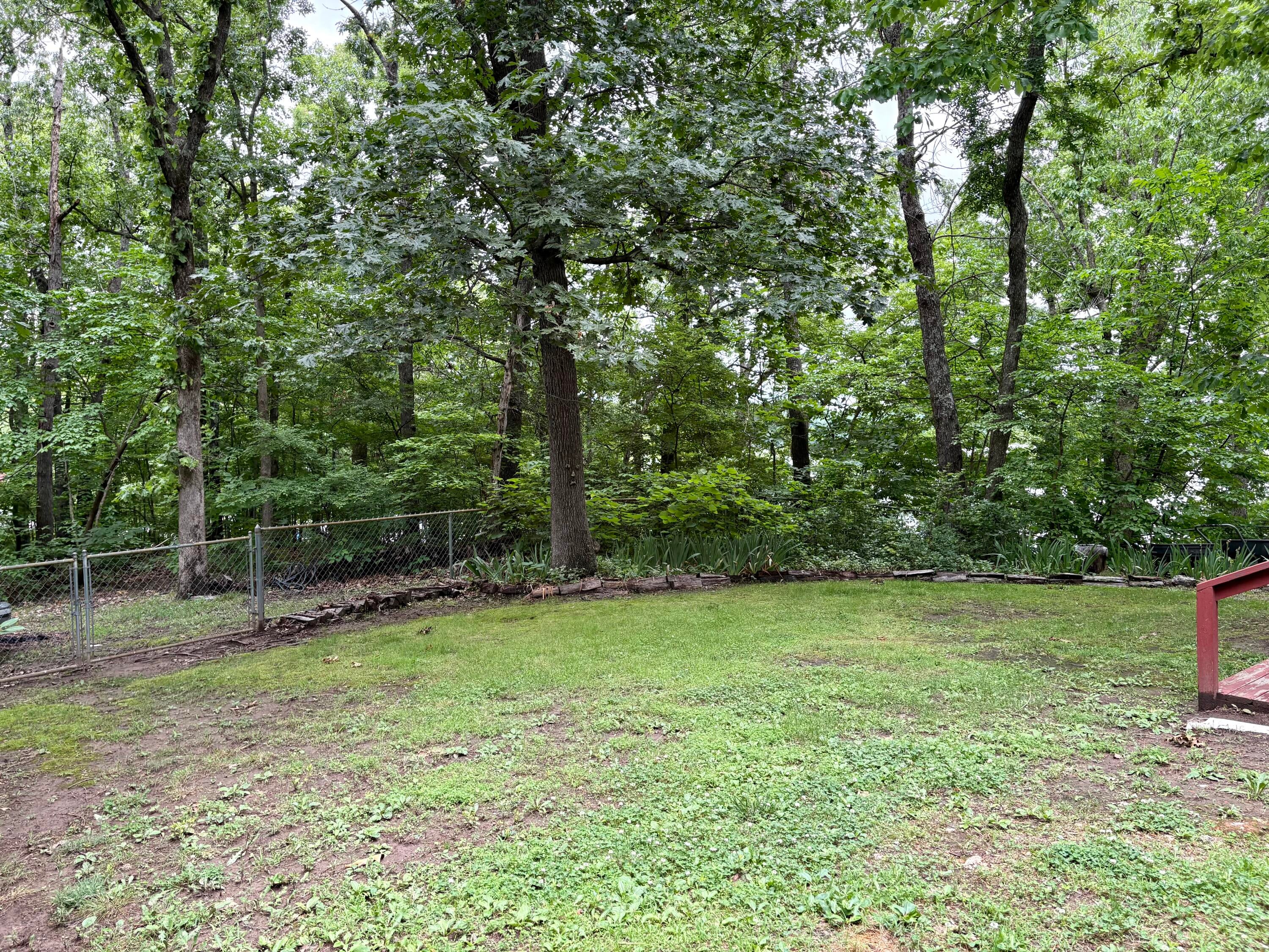 32180 South 627 Road Grove, OK 74344 - Photo 12 of 71 FENCED SIDE YARD