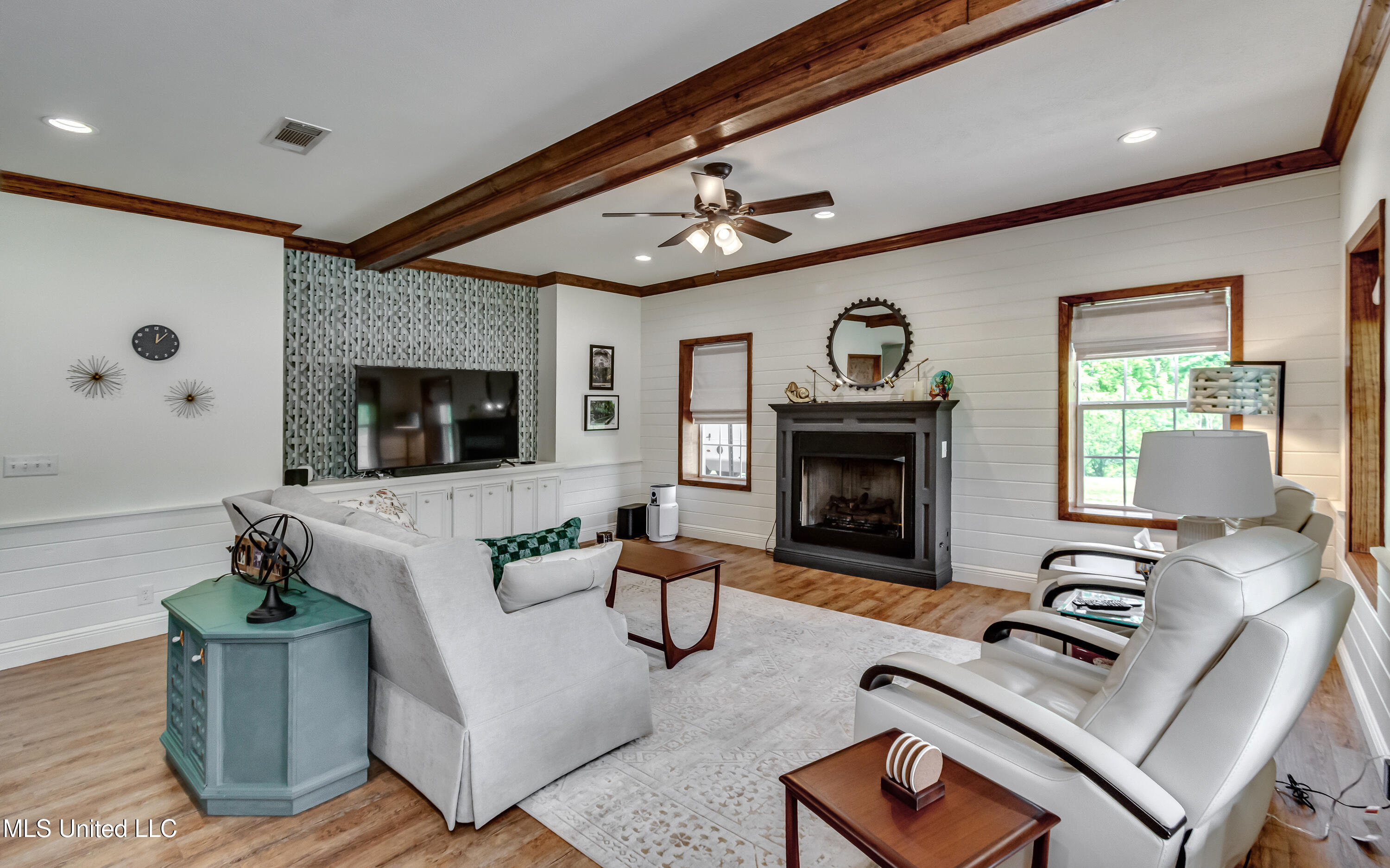 1998 Highway 16 Carthage, MS 39051 - Photo 18 of 40 1998 Ms Hy 16 W-3