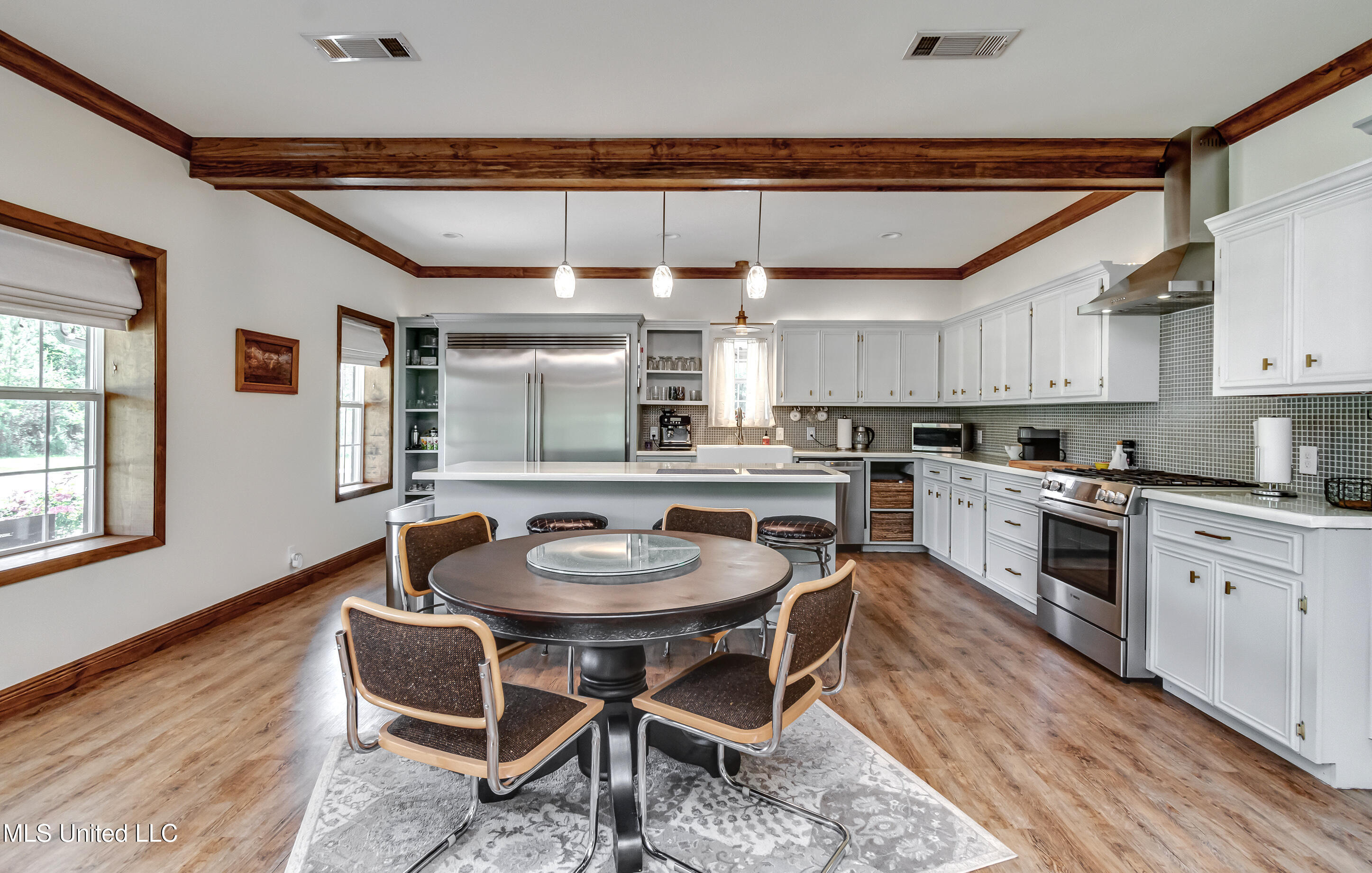 1998 Highway 16 Carthage, MS 39051 - Photo 19 of 40 1998 Ms Hy 16 W-7