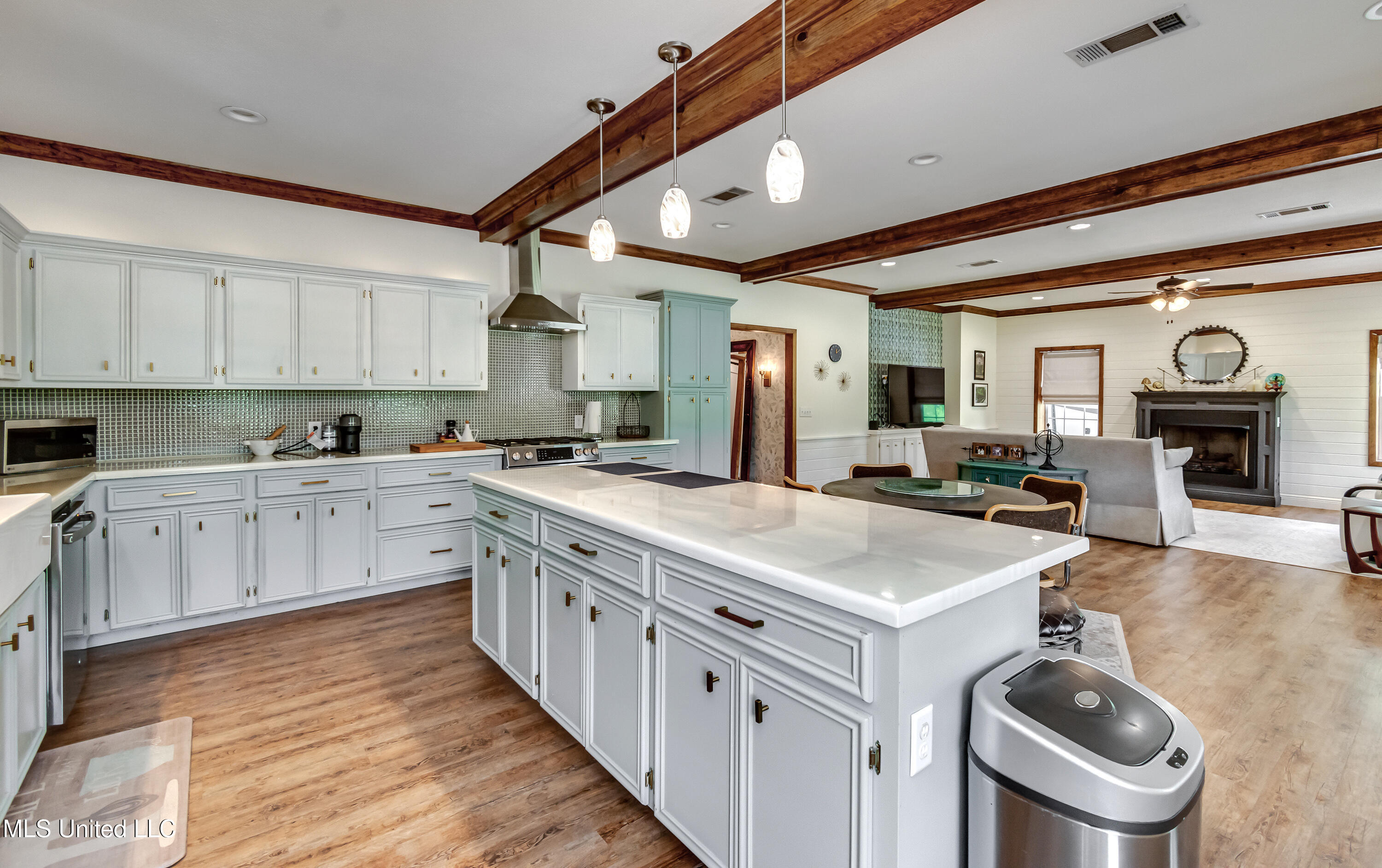 1998 Highway 16 Carthage, MS 39051 - Photo 22 of 40 1998 Ms Hy 16 W-13