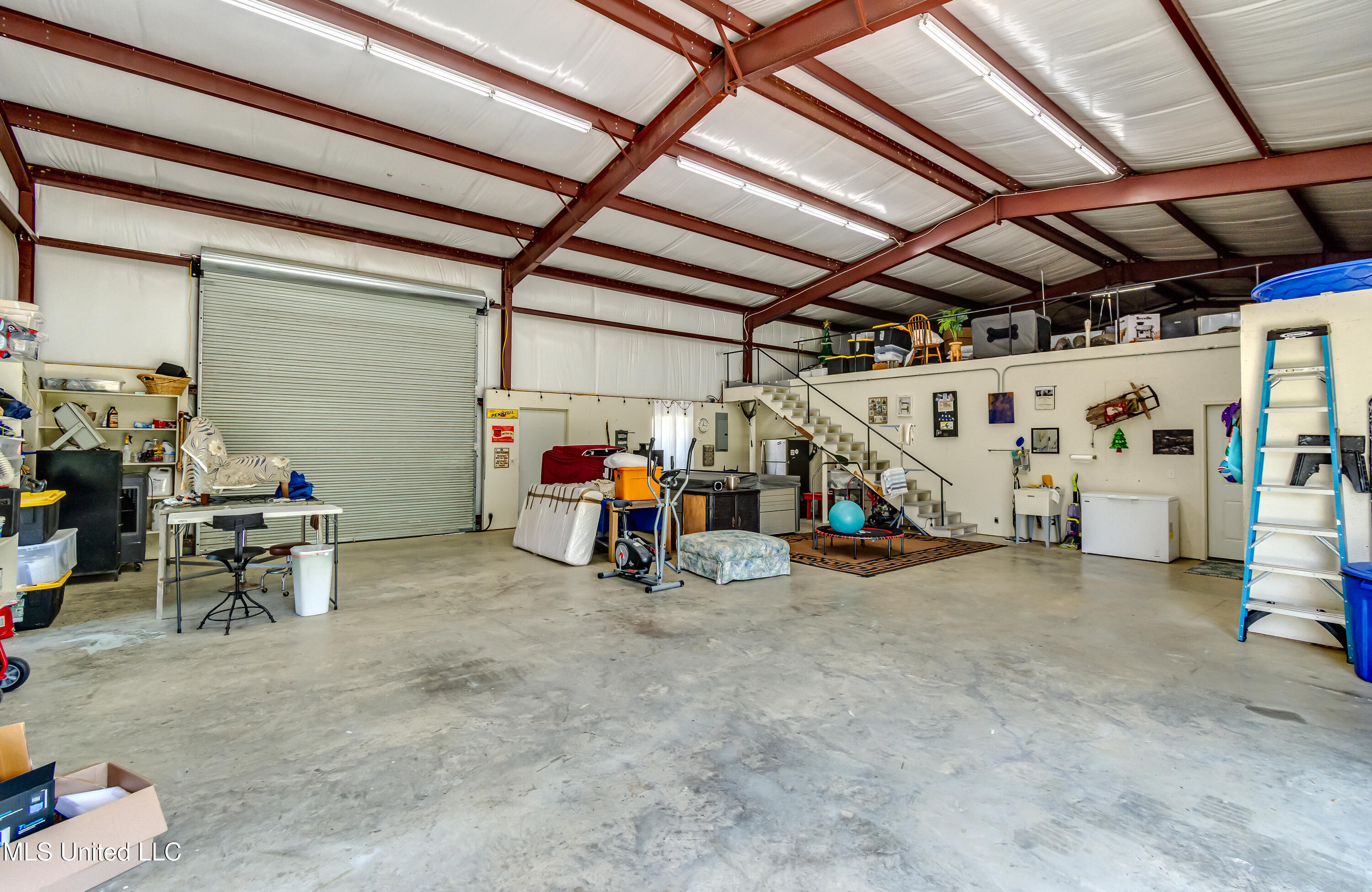 1998 Highway 16 Carthage, MS 39051 - Photo 36 of 40 1998 Ms Hy 16 W-40