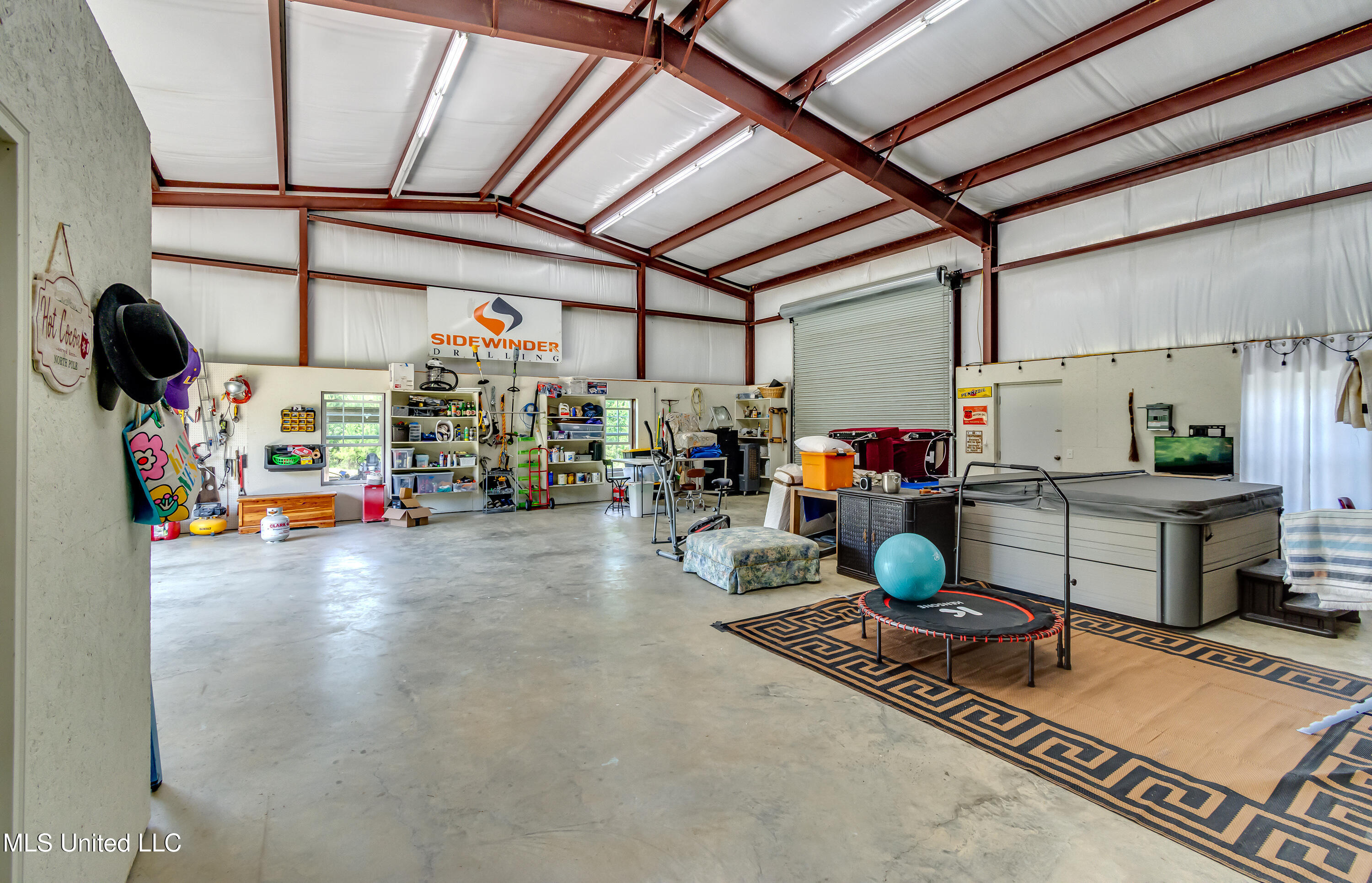 1998 Highway 16 Carthage, MS 39051 - Photo 37 of 40 1998 Ms Hy 16 W-35