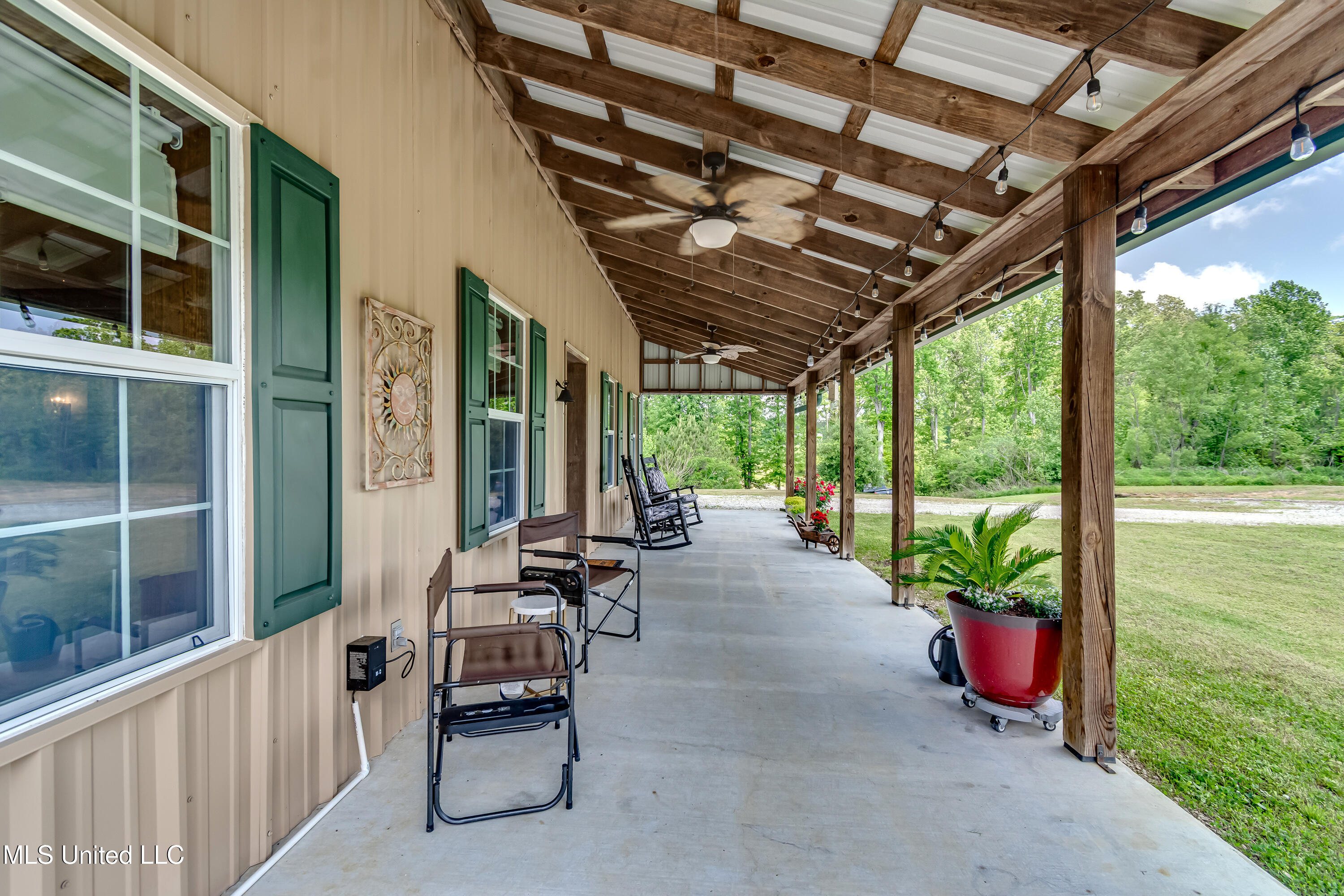 1998 Highway 16 Carthage, MS 39051 - Photo 5 of 40 1998 Ms Hy 16 W-51