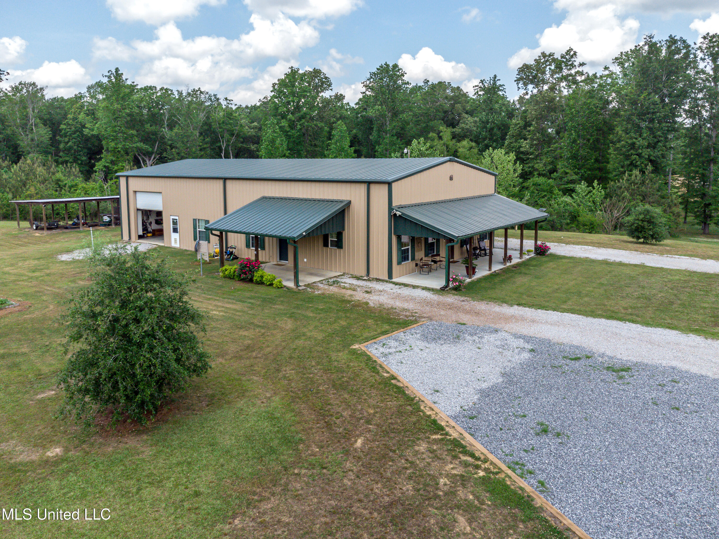 1998 Highway 16 Carthage, MS 39051 - Photo 9 of 40 1998 Ms Hy 16 W drone-1