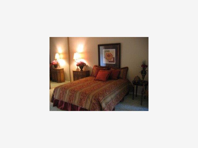 30 Farm Road Los Altos, CA 94024 - Photo 3 of 8 Gallery Image 3