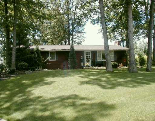 704 Countyline Road New Castle, PA 16101 - Photo 1 of 5 Exterior Front.