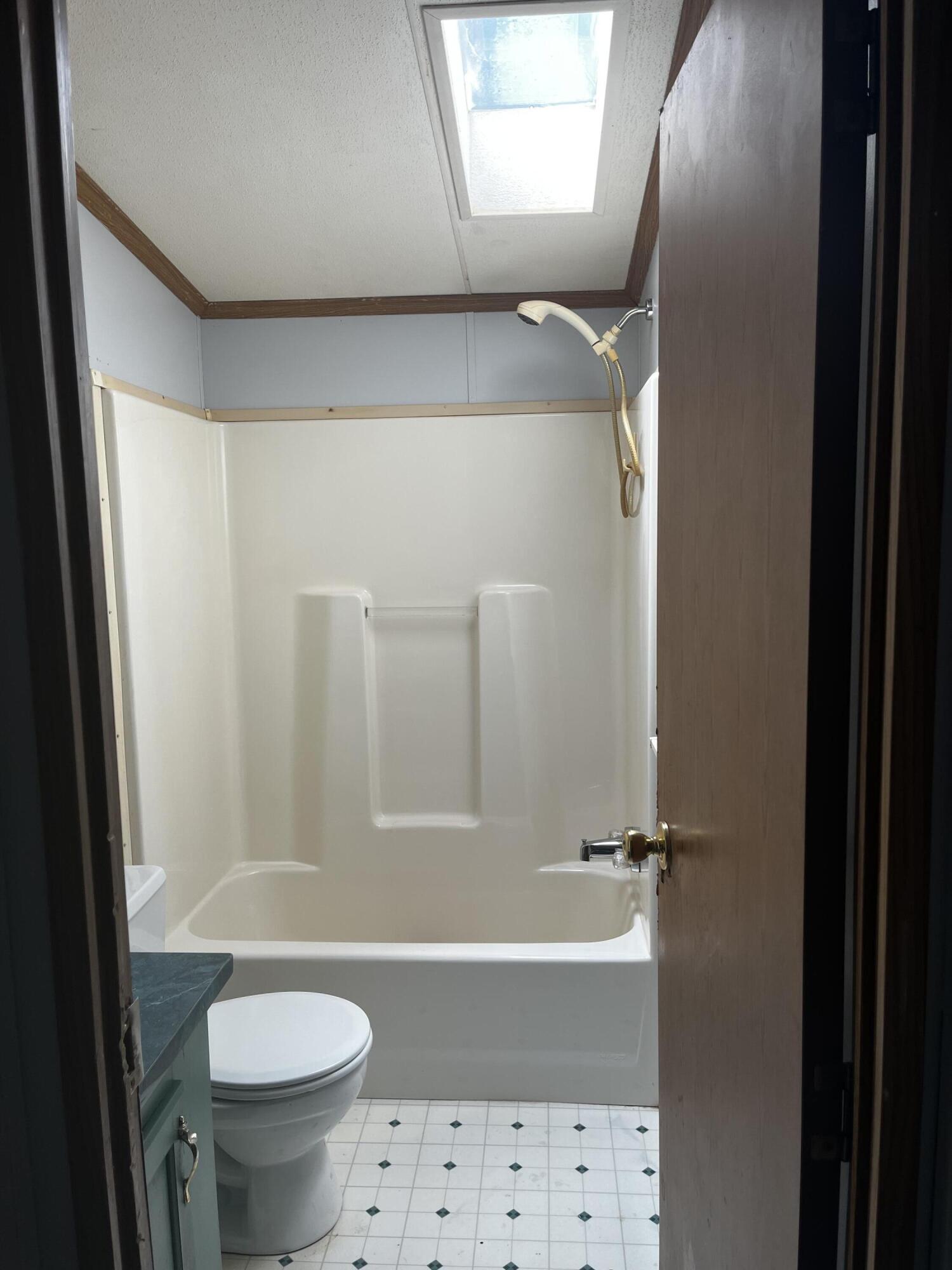 127 Shaker Road, Unit 28 Gray, ME 04039 - Photo 27 of 37 IMG-7127