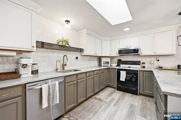 $469,900 | 12 Canfield Street, Stanhope, NJ 07874