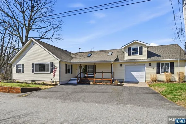 $469,900 | 12 Canfield Street, Stanhope, NJ 07874