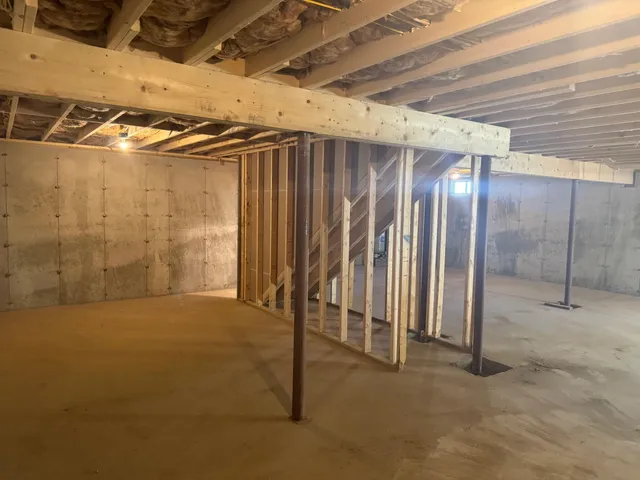 $349,000 | 5 Friedman Lane, Freedom, NH 03836