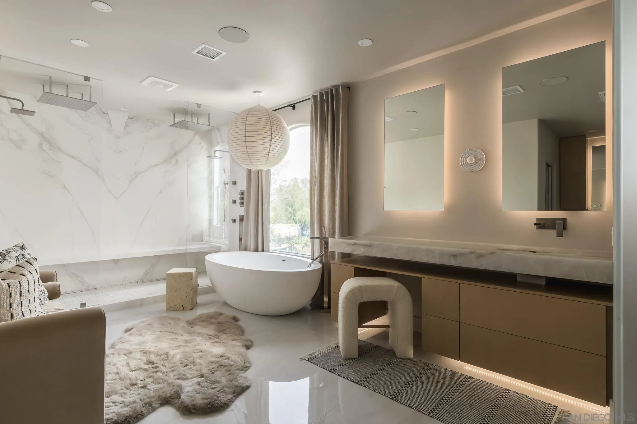 12256 Berea Court Poway, CA 92064 - Photo 14 of 23 a spacious bathroom with a bathtub sink and toilet