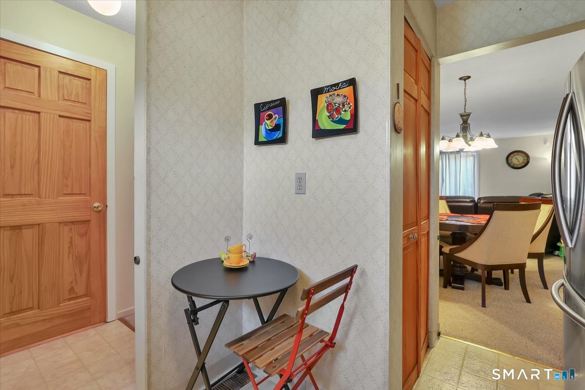 827 Oronoke Road, Unit 51 Waterbury, CT 06708 - Photo 5 of 24 Have a cup of coffee!