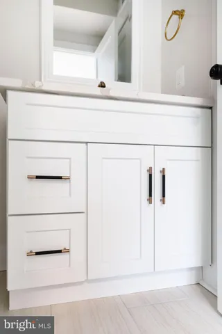 a view of back yard of the house