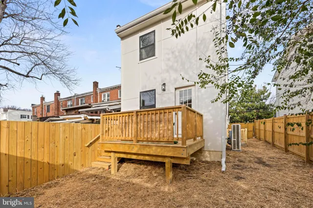 $6,200 | 113 Clifford Avenue, Alexandria, VA 22305