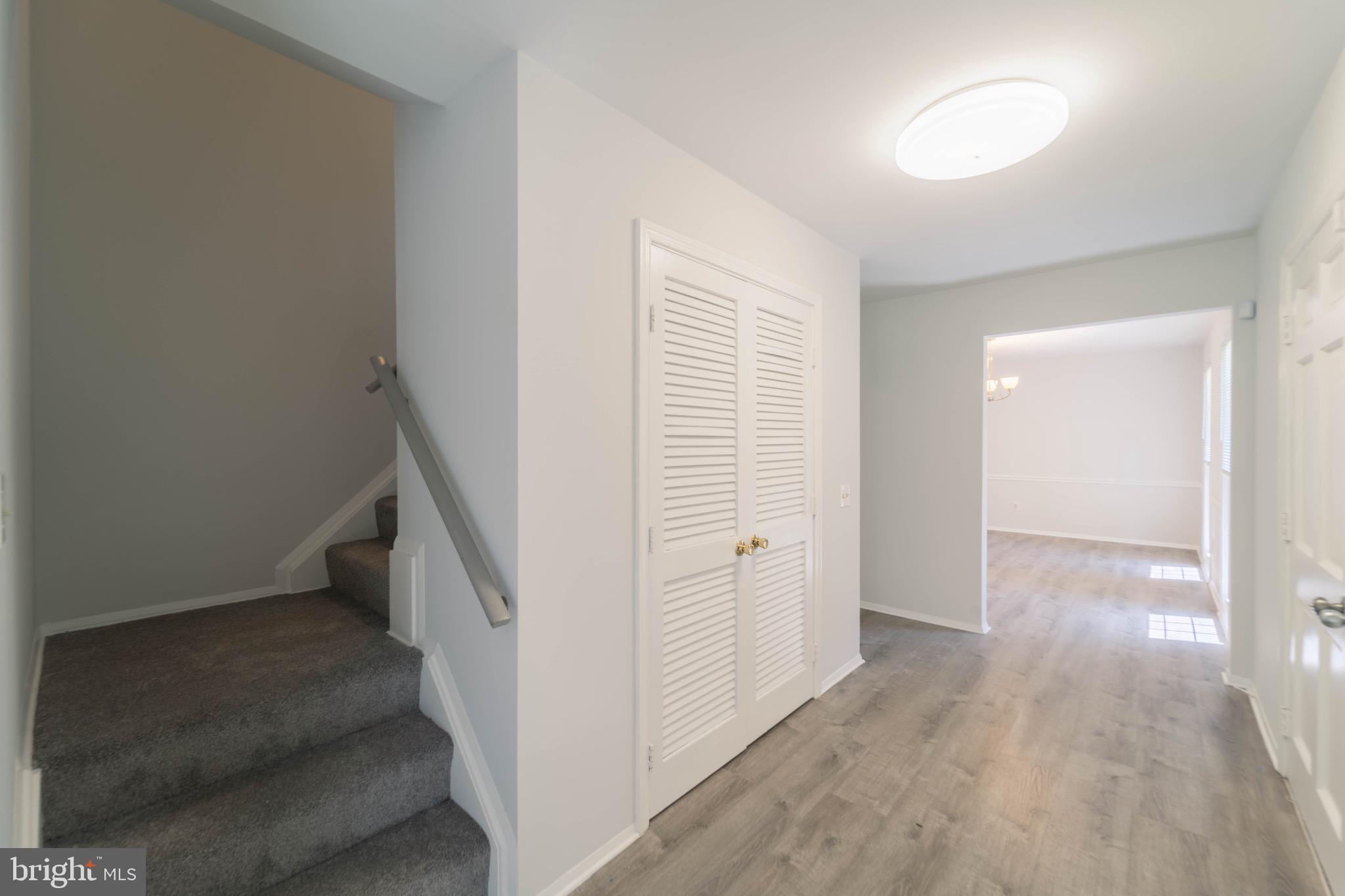 8611 Bells Mill Road Potomac, MD 20854 - Photo 12 of 61