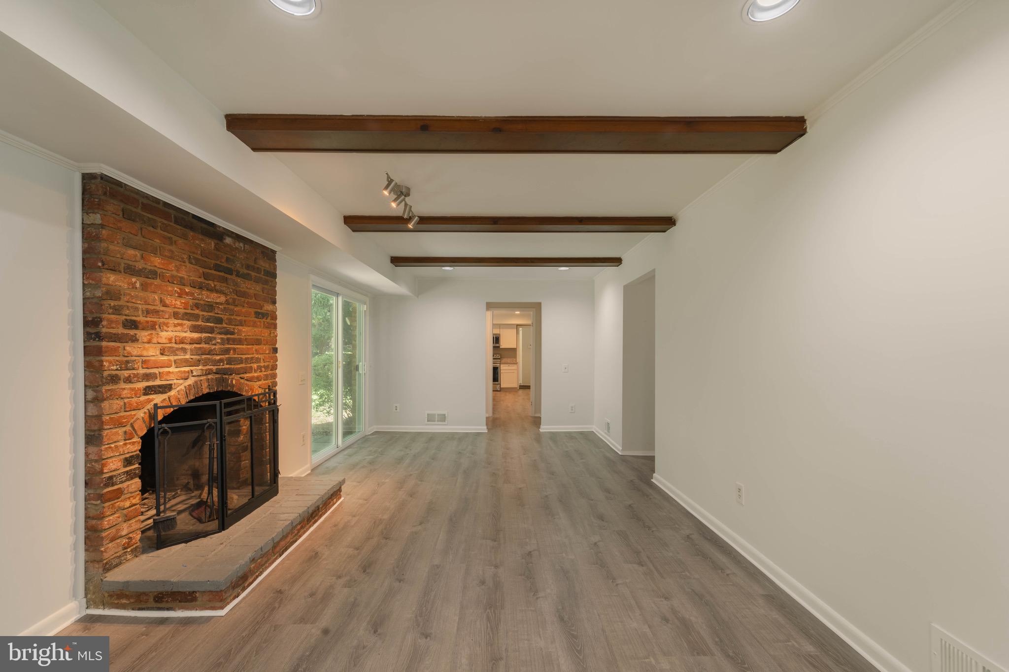 8611 Bells Mill Road Potomac, MD 20854 - Photo 18 of 61