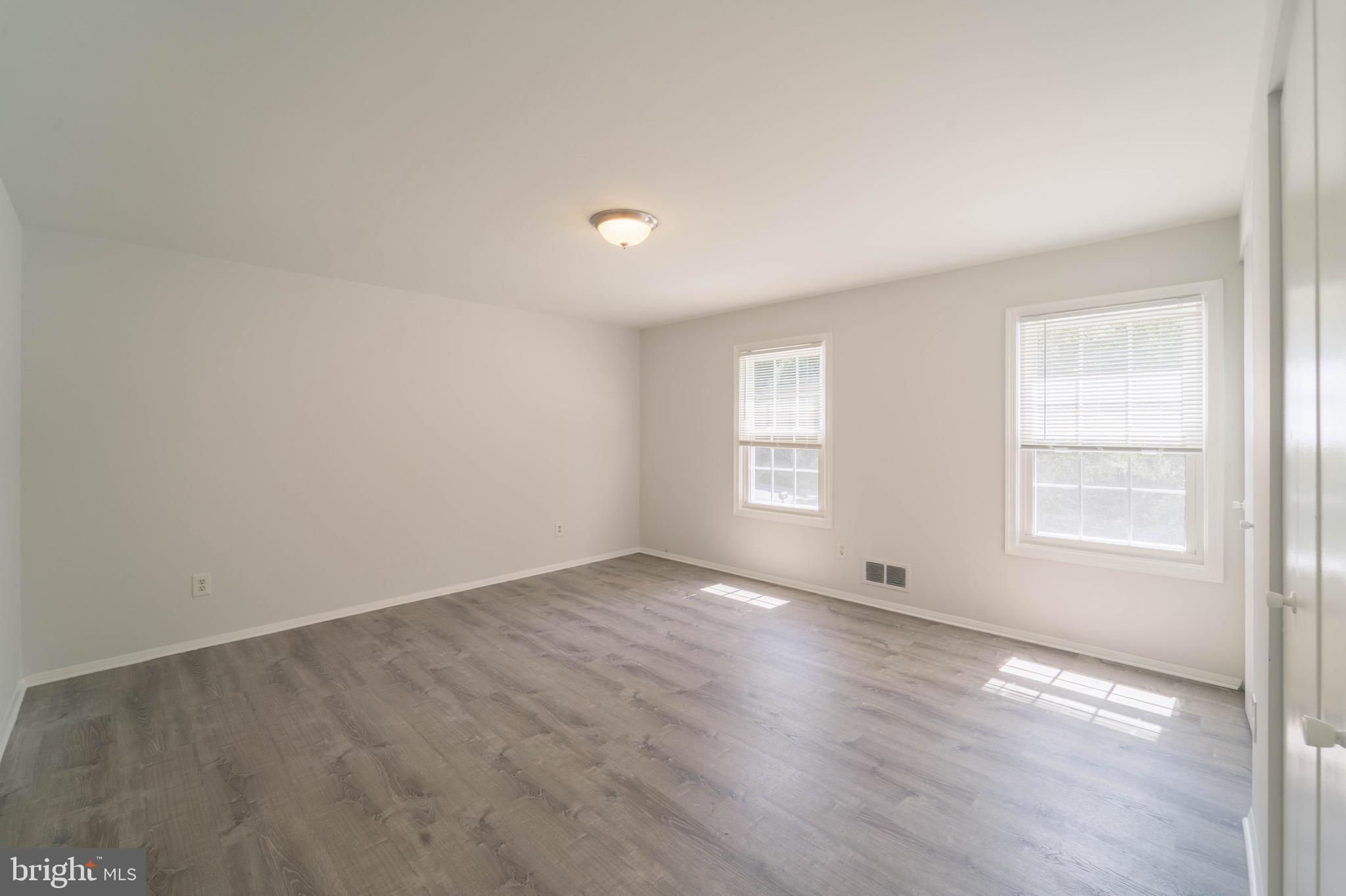 8611 Bells Mill Road Potomac, MD 20854 - Photo 36 of 61