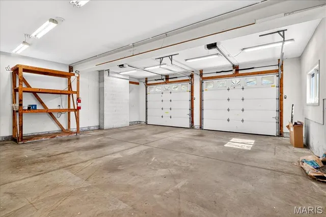 $549,000 | 3567 Sweet Briar Lane, Columbia, IL 62236