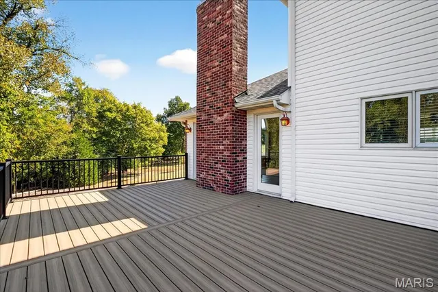 $549,000 | 3567 Sweet Briar Lane, Columbia, IL 62236