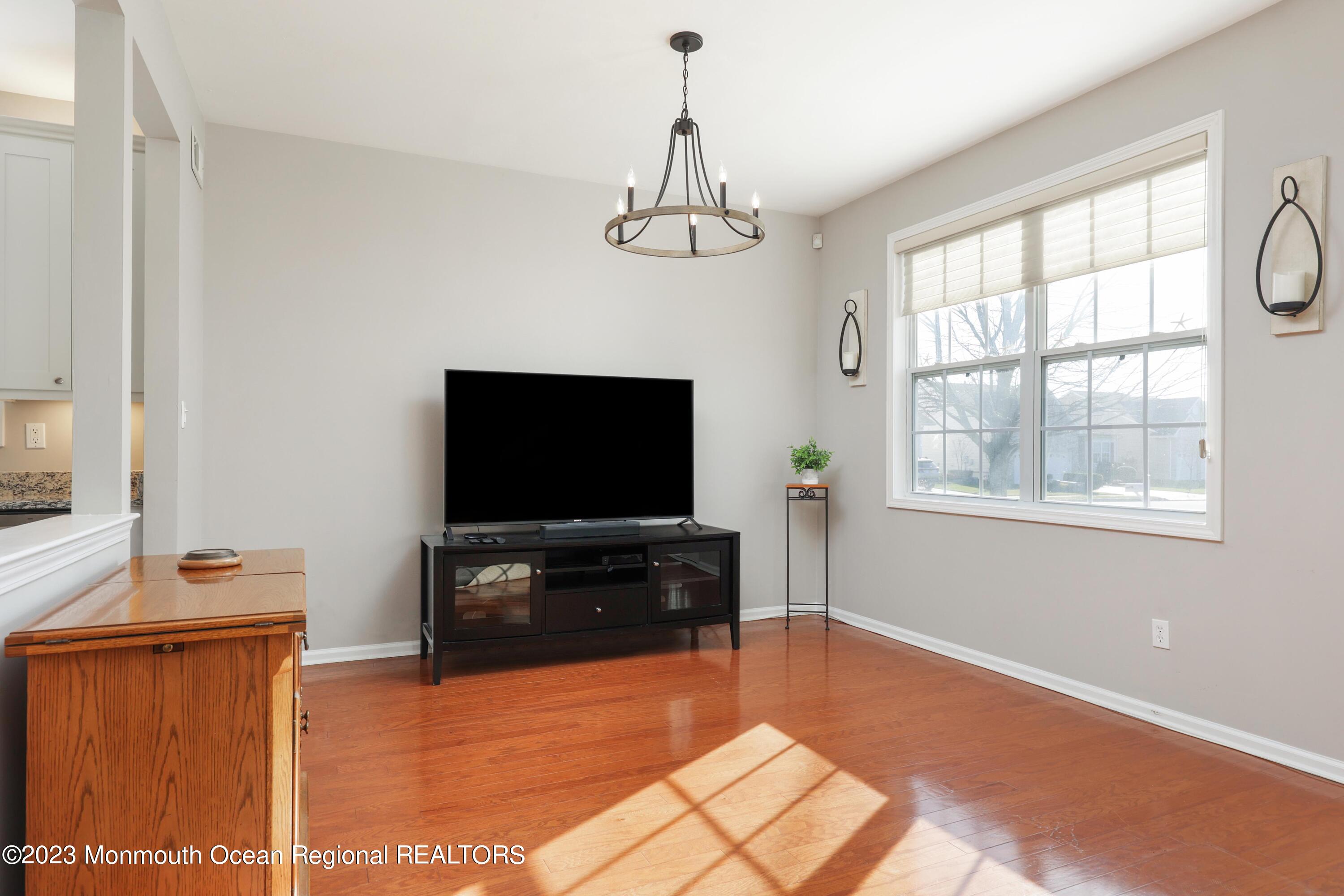 21 Silver Maple Lane Howell, NJ 07731 - Photo 15 of 30 758A4628