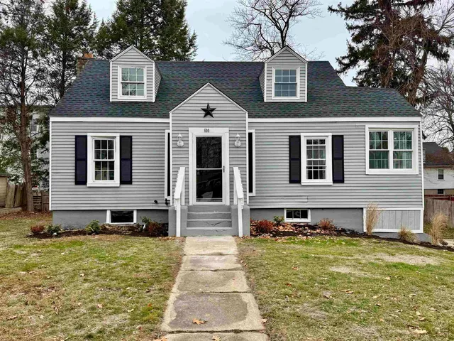 $450,000 | 600 Spruce Street, Manchester, NH 03103
