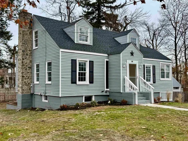 $450,000 | 600 Spruce Street, Manchester, NH 03103