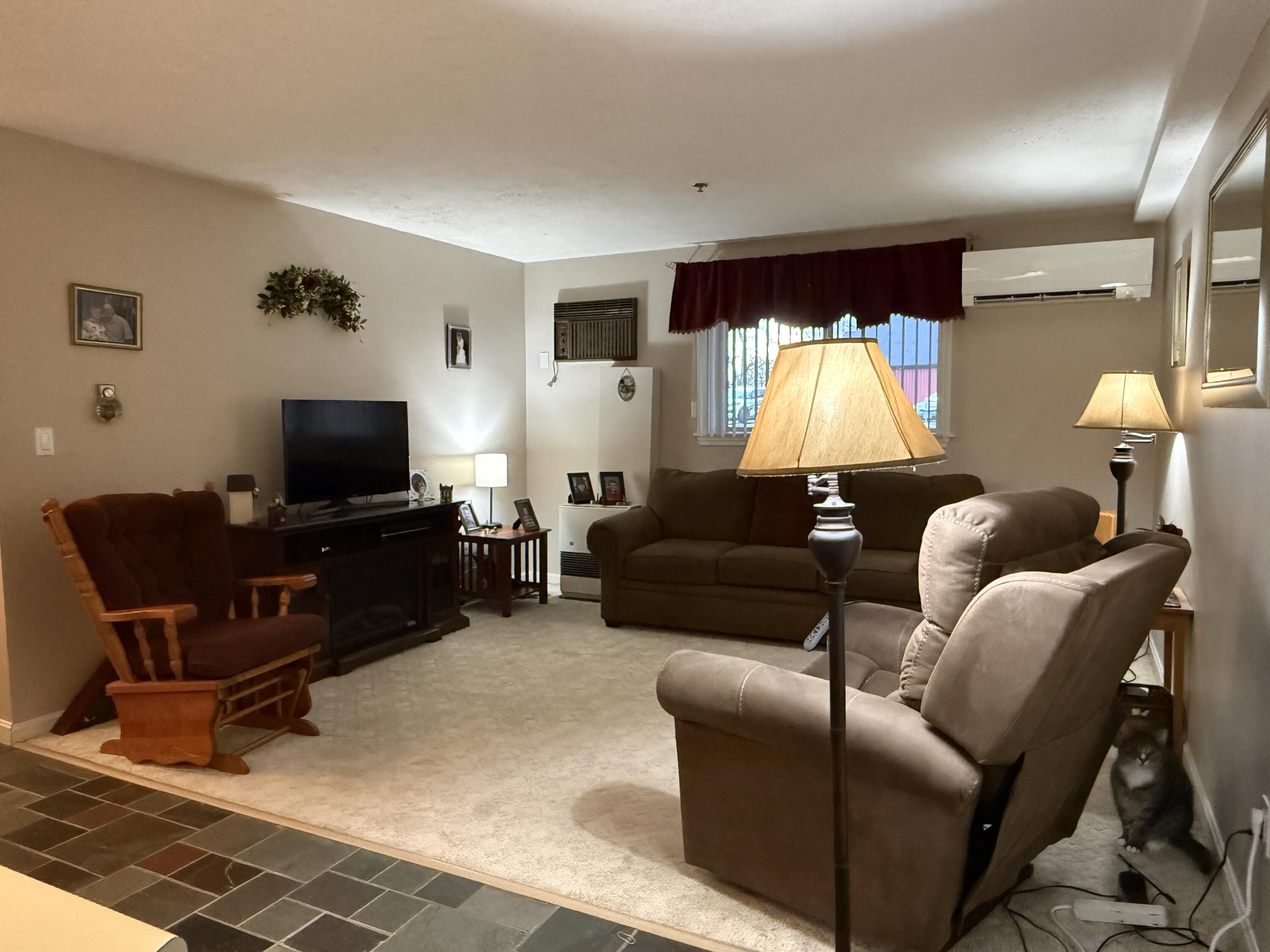 39 Albert Avenue, Unit 1 Augusta, ME 04330 - Photo 7 of 24 IMG_3485