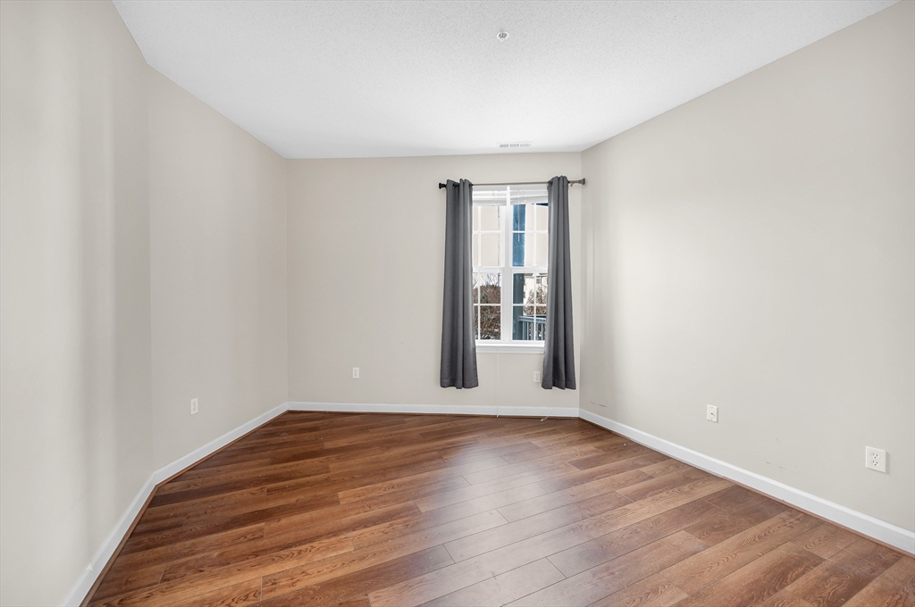 21 Hampshire Road, Unit 306 Methuen, MA 01844 - Photo 19 of 32