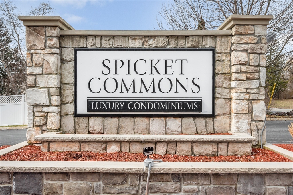 21 Hampshire Road, Unit 306 Methuen, MA 01844 - Photo 24 of 32