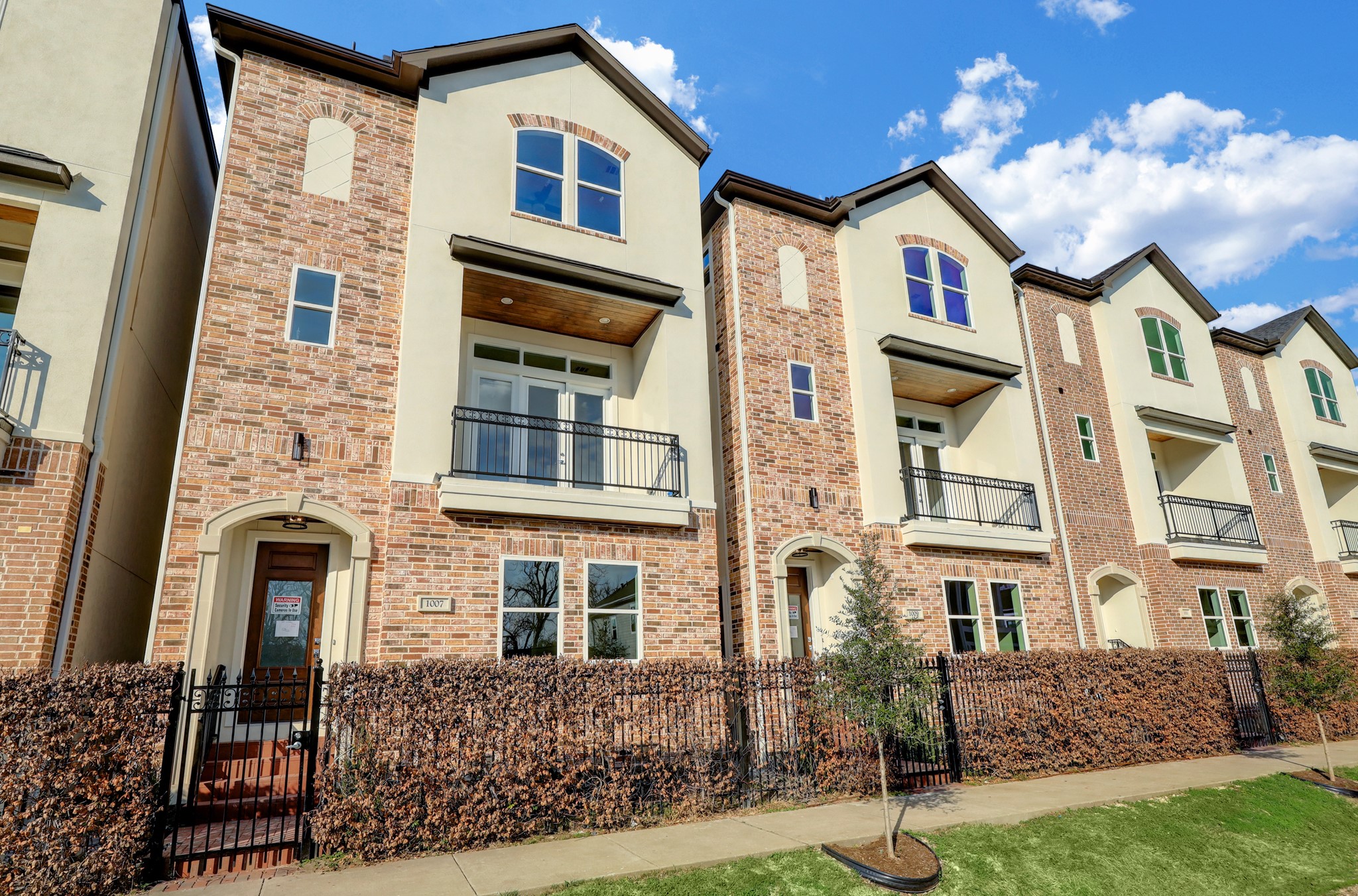 1007 East 28th Street Houston, TX 77009 - Photo 2 of 24