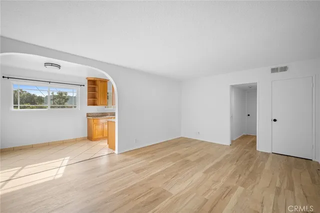 $3,500 | 1415 Cosmic Way, Unit 6, Glendale, CA 91201