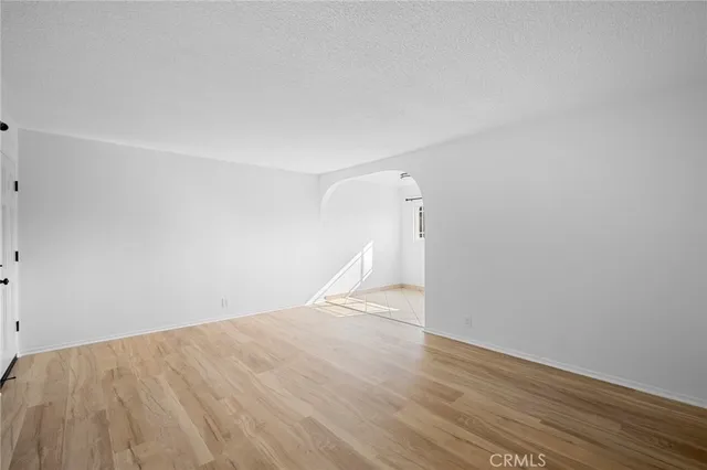 $3,500 | 1415 Cosmic Way, Unit 6, Glendale, CA 91201