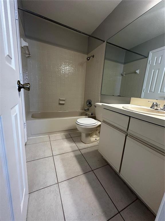 652 Roaring Drive, Unit 234 Altamonte Springs, FL 32714 - Photo 26 of 39 a bathroom with a sink a toilet and shower