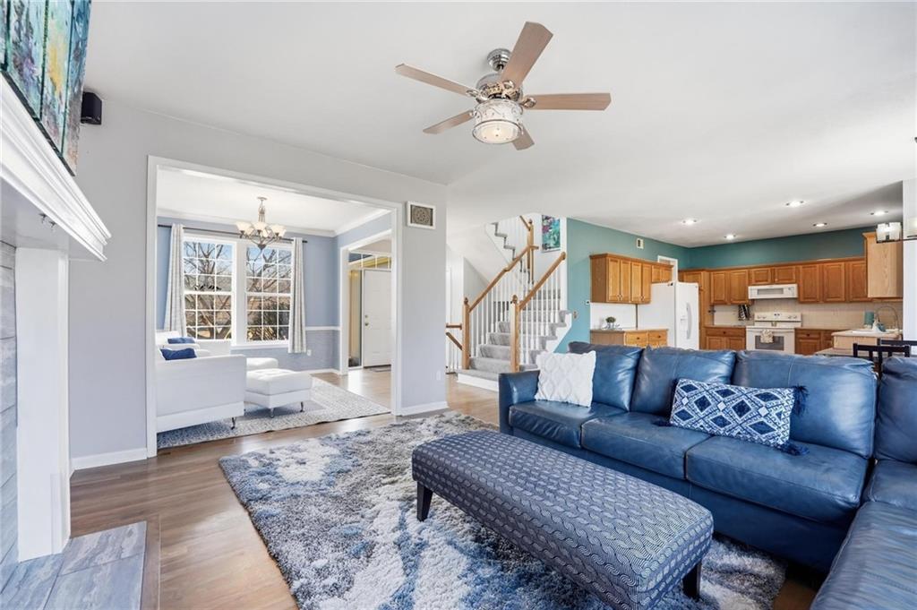 12930 South Summit Street Olathe, KS 66062 - Photo 13 of 58