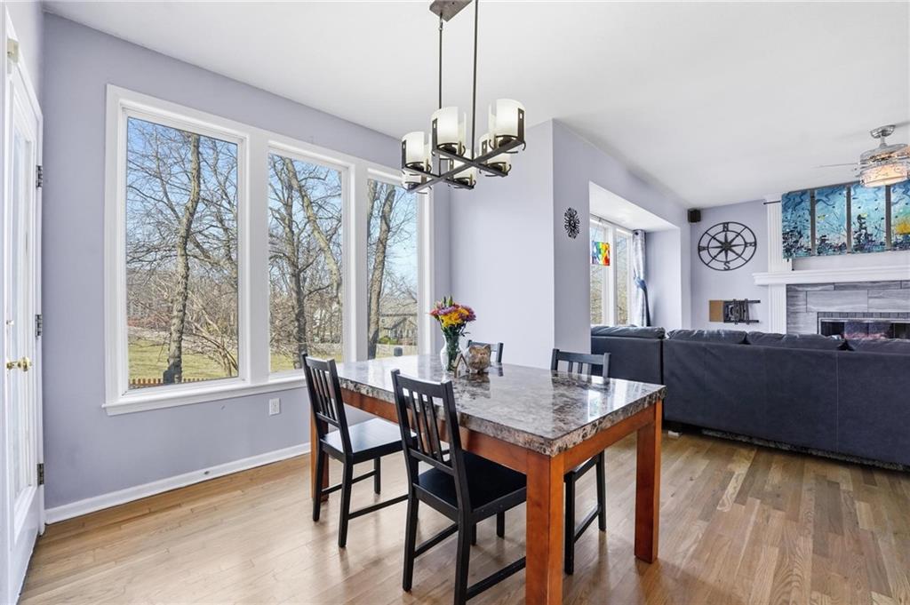 12930 South Summit Street Olathe, KS 66062 - Photo 16 of 58