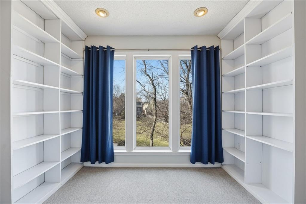 12930 South Summit Street Olathe, KS 66062 - Photo 25 of 58