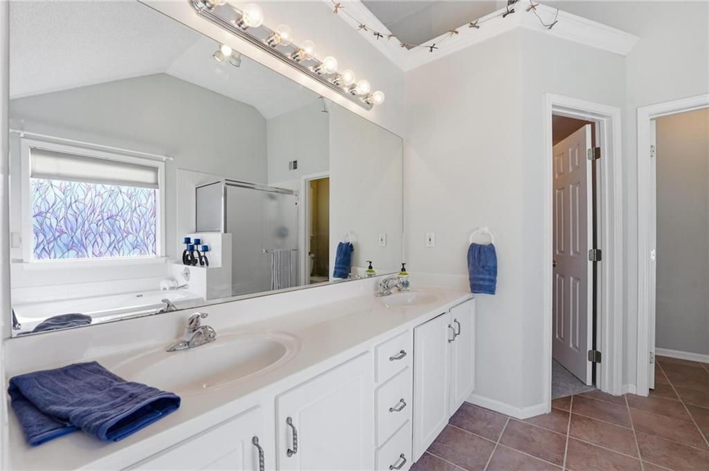 12930 South Summit Street Olathe, KS 66062 - Photo 28 of 58